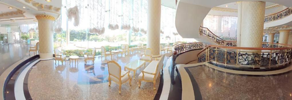 Adriatic Palace Hotel Паттайя Экстерьер фото