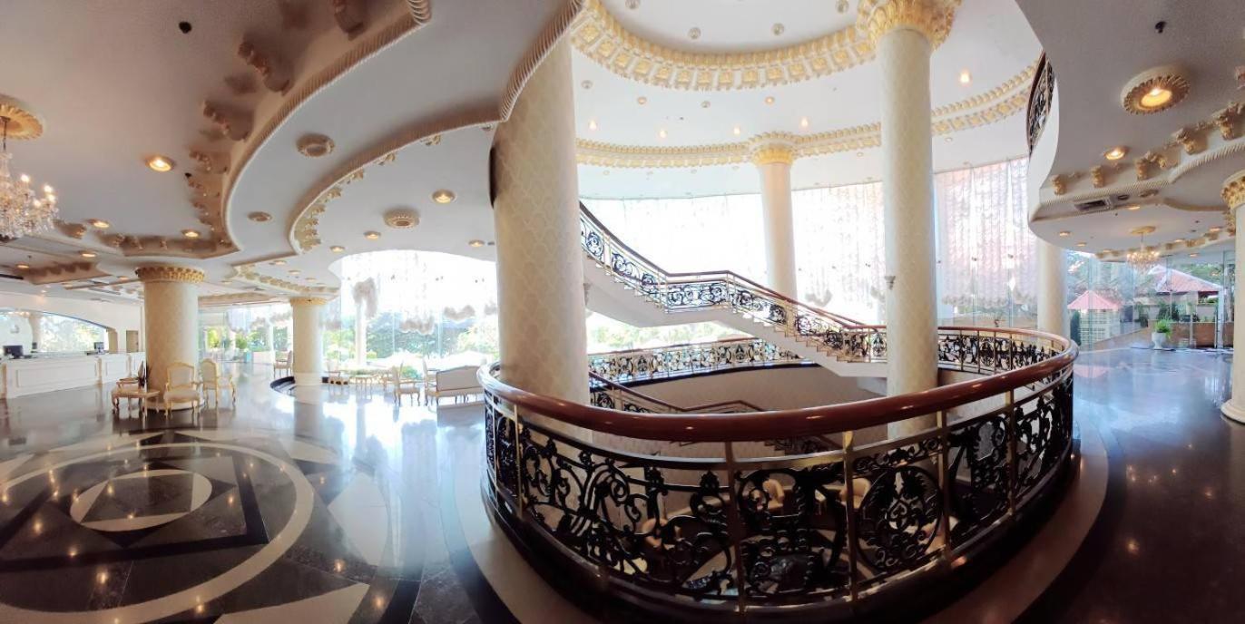 Adriatic Palace Hotel Паттайя Экстерьер фото
