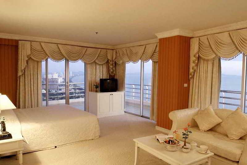 Adriatic Palace Hotel Паттайя Экстерьер фото