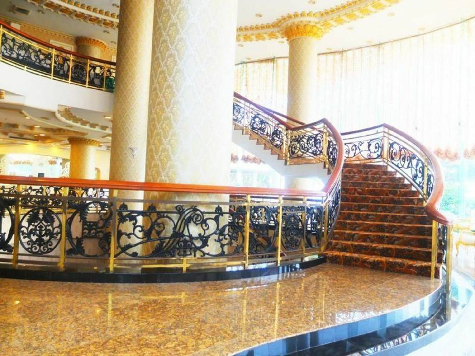 Adriatic Palace Hotel Паттайя Экстерьер фото