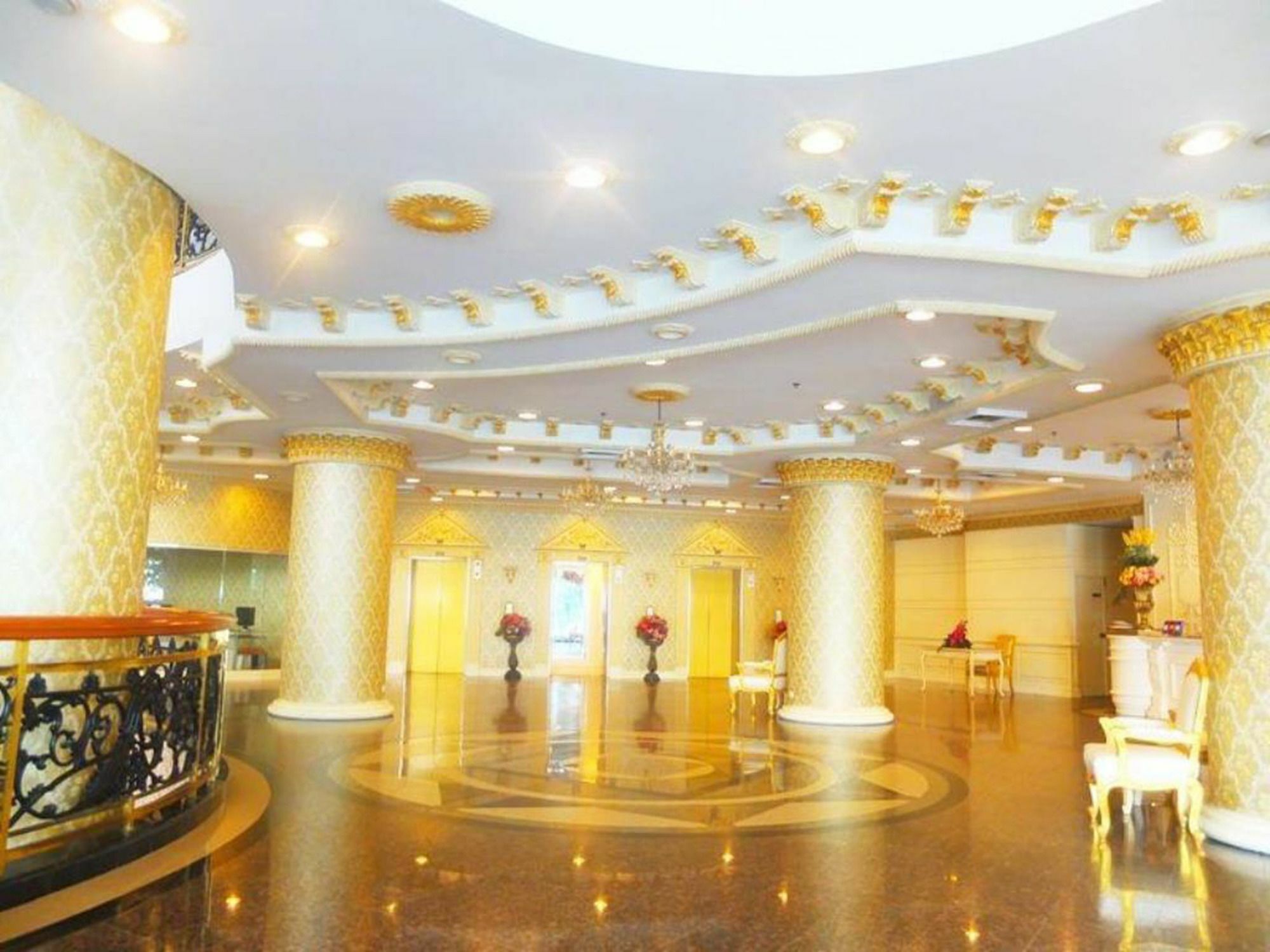 Adriatic Palace Hotel Паттайя Экстерьер фото